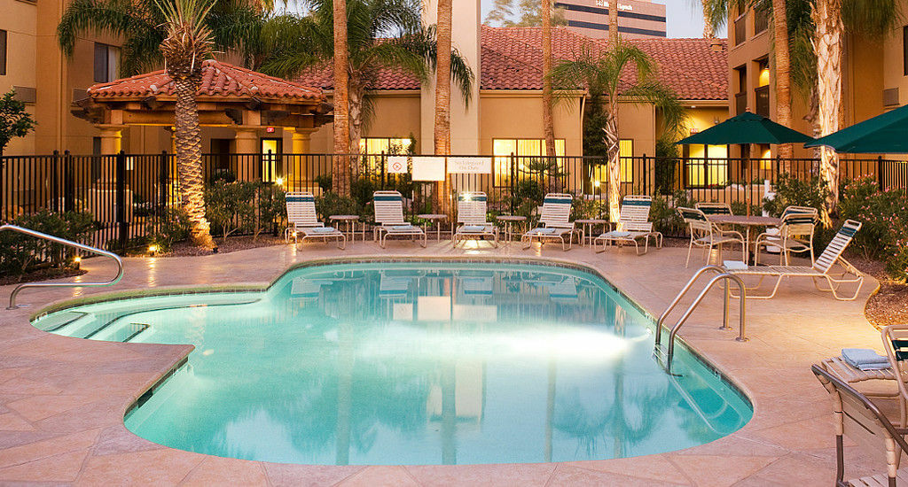 Courtyard By Marriott Tucson Williams Centre Hotel Exterior photo